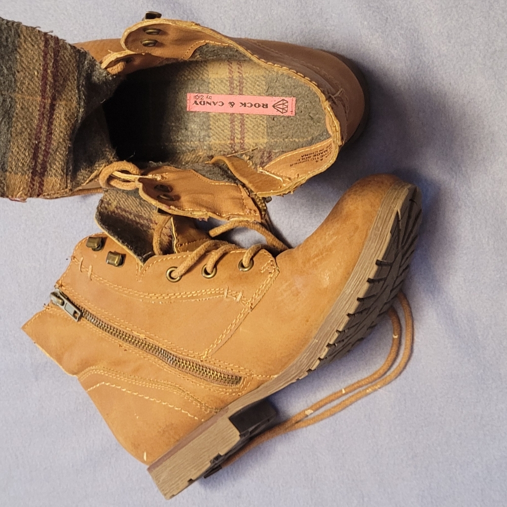 Fall boots